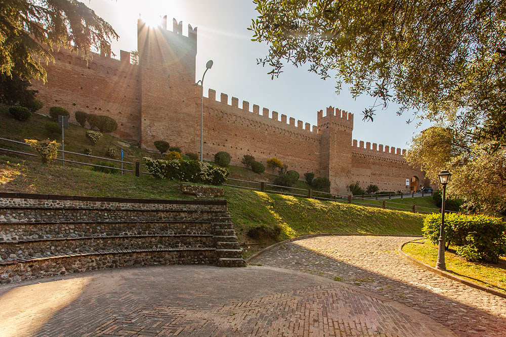  Gradara Castle (PU) - Artisanal and artistic bio-fireplaces without flue made by Alessandro Romagnoli
